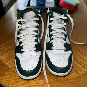 Noble green dunks